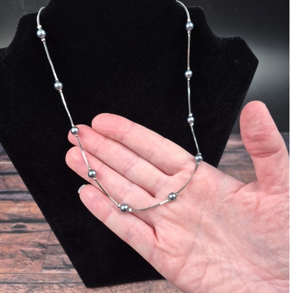 Monet Gray Faux Pearl Necklace Earrings Set Silver‎ Tone 16–18" Classic Glam Vtg - Picture 1 of 16